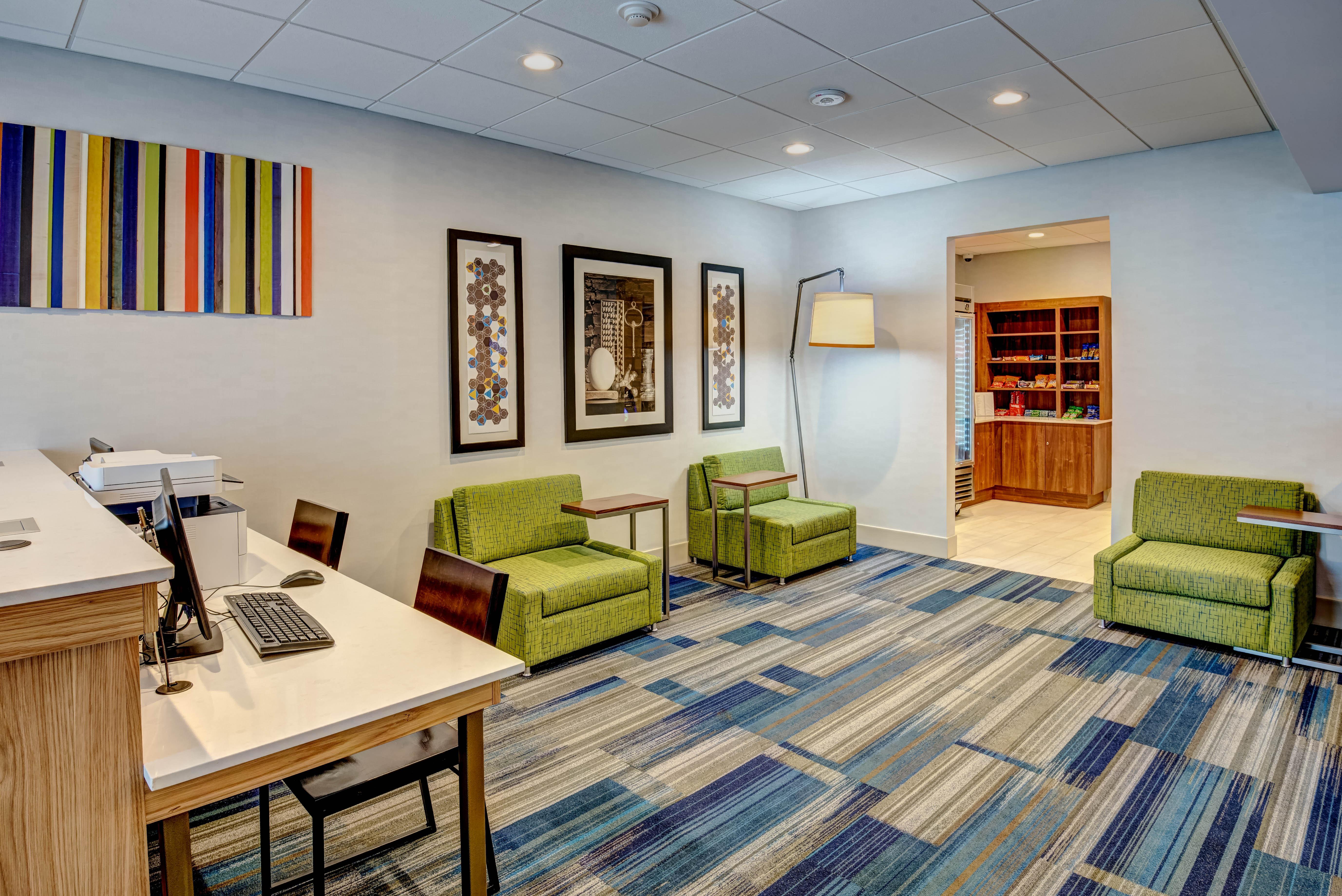 Holiday Inn Express Woodbridge By Ihg Avenel Εξωτερικό φωτογραφία