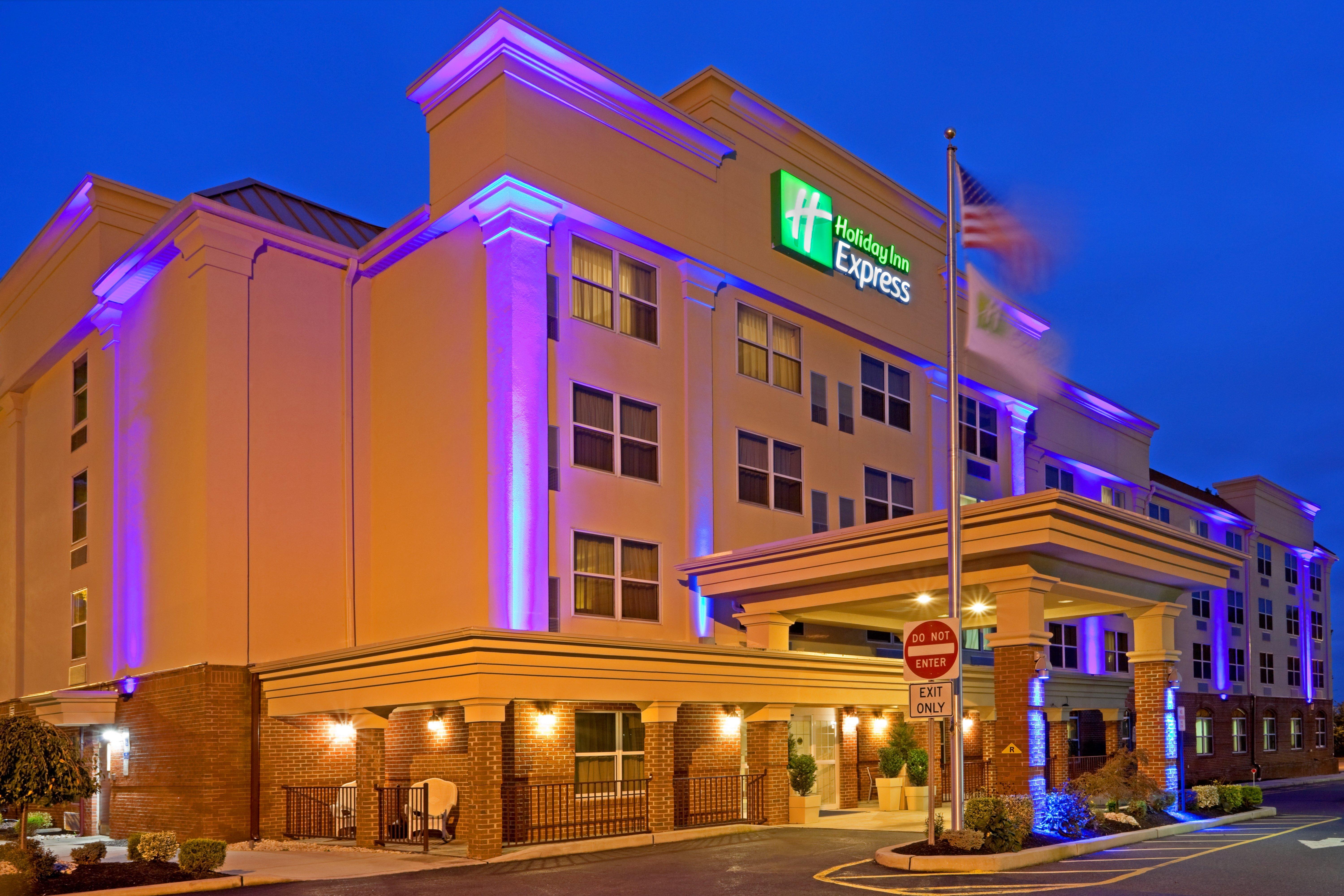 Holiday Inn Express Woodbridge By Ihg Avenel Εξωτερικό φωτογραφία