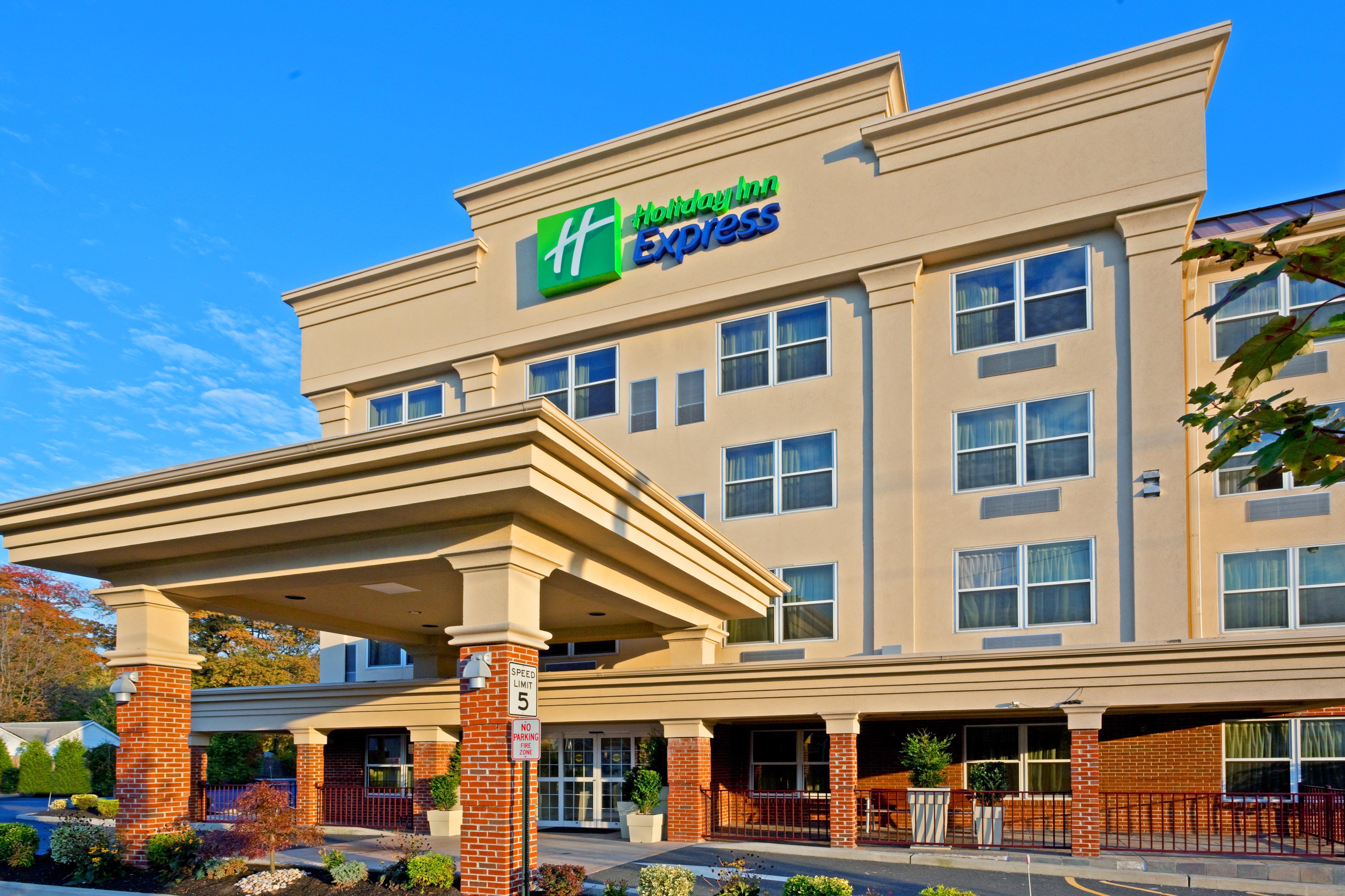 Holiday Inn Express Woodbridge By Ihg Avenel Εξωτερικό φωτογραφία