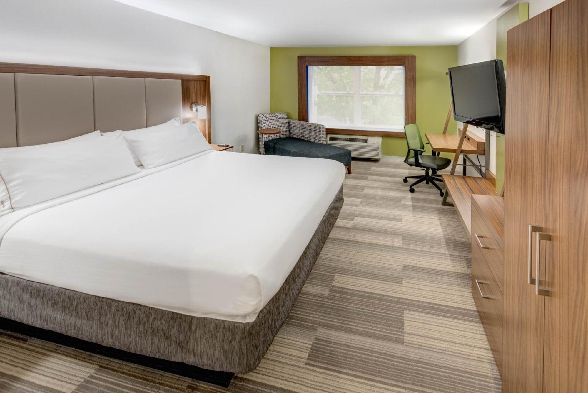 Holiday Inn Express Woodbridge By Ihg Avenel Εξωτερικό φωτογραφία