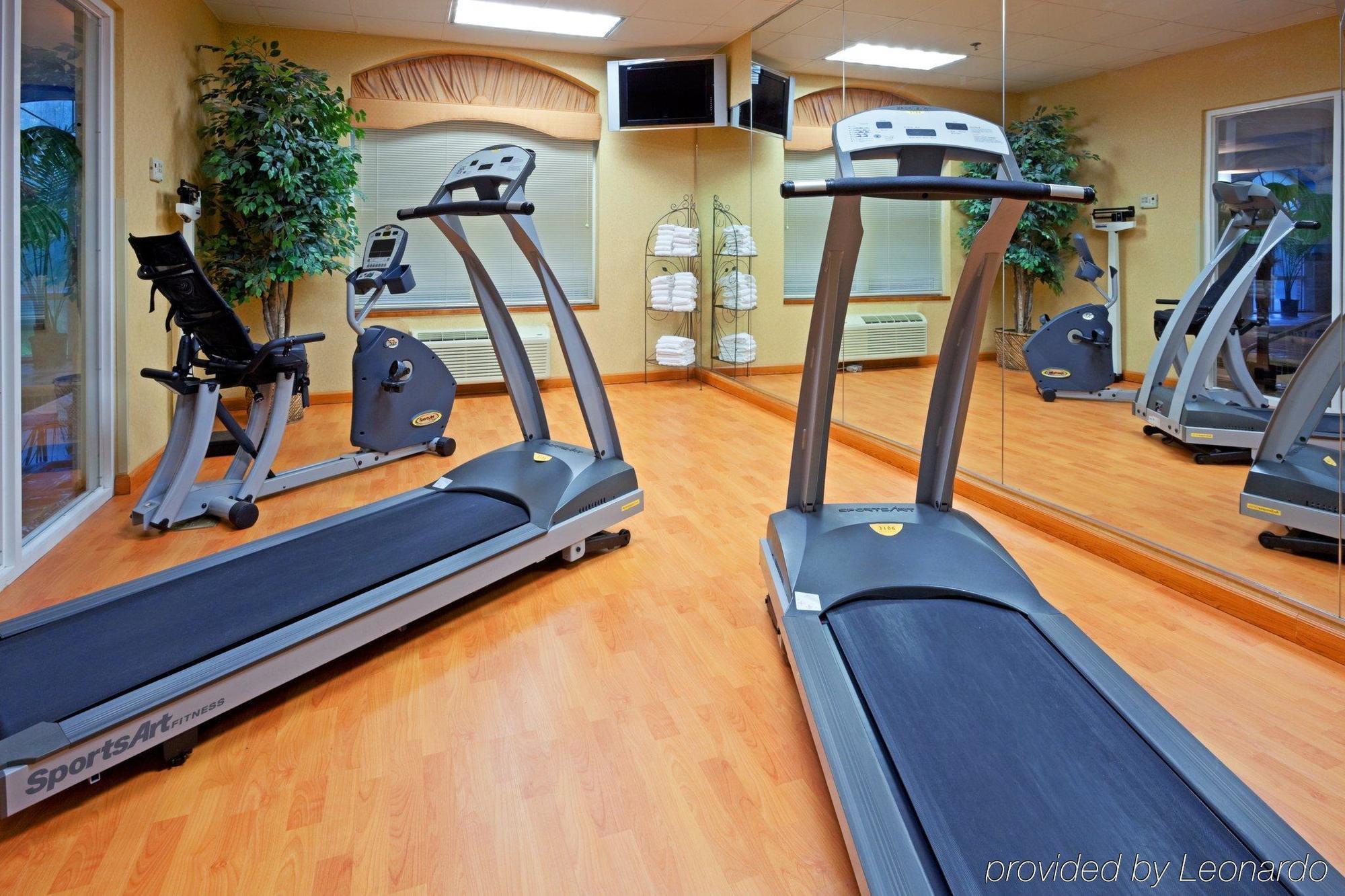 Holiday Inn Express Woodbridge By Ihg Avenel Εξωτερικό φωτογραφία
