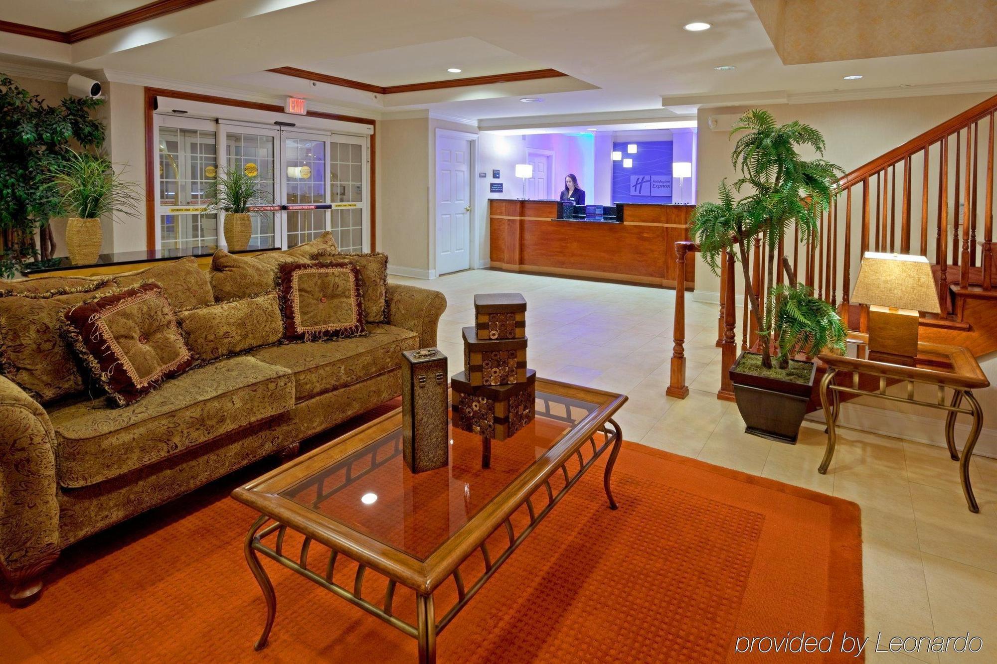 Holiday Inn Express Woodbridge By Ihg Avenel Εσωτερικό φωτογραφία